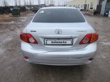 Toyota Corolla 2009 годаүшін3 316 450 тг. в Актобе – фото 2