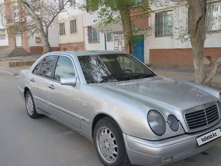 Mercedes-Benz E 280 1996 годаүшін3 200 000 тг. в Актау – фото 7