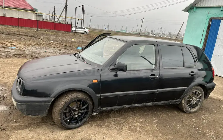 Volkswagen Golf 1995 годаүшін1 300 000 тг. в Уральск