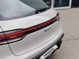 Porsche Macan T 2026 года за 63 232 200 тг. в Алматы – фото 3
