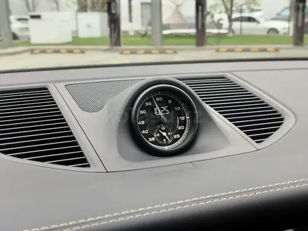 Porsche Macan T 2026 года за 63 232 200 тг. в Алматы – фото 14