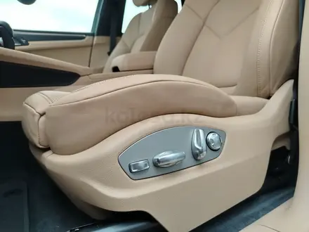 Porsche Macan T 2026 года за 63 232 200 тг. в Алматы – фото 9