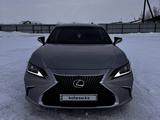 Lexus ES 250 2020 года за 23 000 000 тг. в Усть-Каменогорск – фото 2