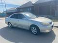 Toyota Camry 2002 года за 4 500 000 тг. в Атырау – фото 2
