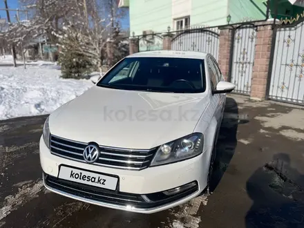 Volkswagen Passat 2011 года за 5 200 000 тг. в Алматы