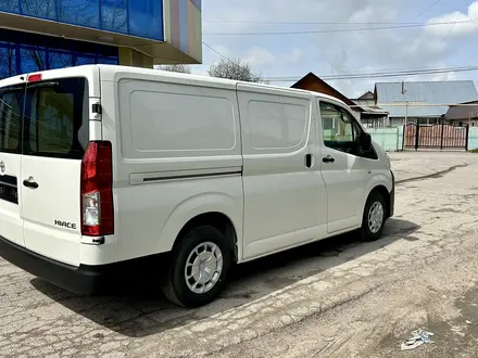 Toyota Hiace 2023 года за 22 500 000 тг. в Алматы – фото 5