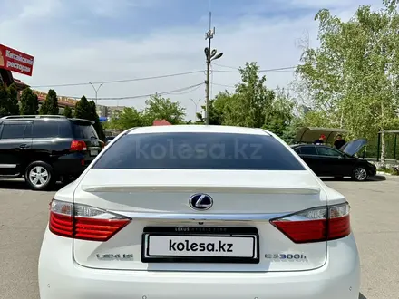 Lexus ES 300h 2014 года за 13 300 000 тг. в Алматы – фото 6