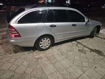 Mercedes-Benz C 180 2007 года за 5 500 000 тг. в Костанай – фото 4