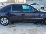 Mercedes-Benz E 240 1998 годаfor3 500 000 тг. в Астана – фото 3