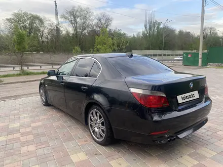 BMW 525 2004 года за 5 600 000 тг. в Алматы – фото 9