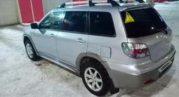 Mitsubishi Outlander 2004 года за 3 000 000 тг. в Актобе – фото 5