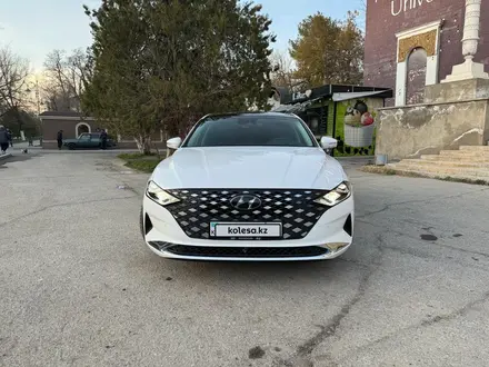 Hyundai Grandeur 2022 года за 18 000 000 тг. в Шымкент – фото 26