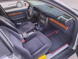 Audi 100