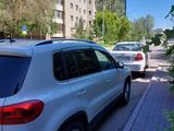 Volkswagen Tiguan 2013 годаүшін7 500 000 тг. в Астана – фото 3
