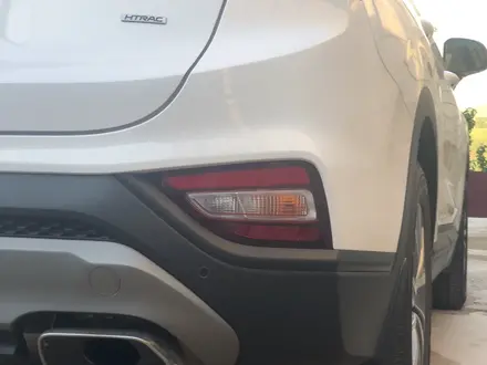 Hyundai Santa Fe 2018 года за 12 600 000 тг. в Алматы – фото 9