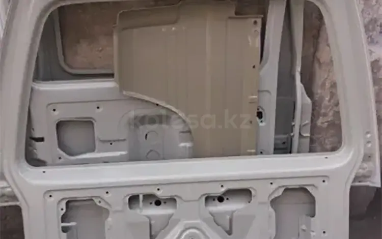 Дверь задка (багажника)үшін50 000 тг. в Астана
