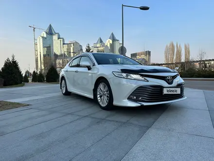Toyota Camry 2019 года за 16 000 000 тг. в Алматы – фото 8
