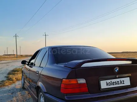 BMW 320 1995 года за 1 800 000 тг. в Атырау – фото 8