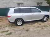 Toyota Highlander 2012 года за 8 800 000 тг. в Атырау