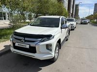 Mitsubishi L200 2022 года за 14 300 000 тг. в Астана