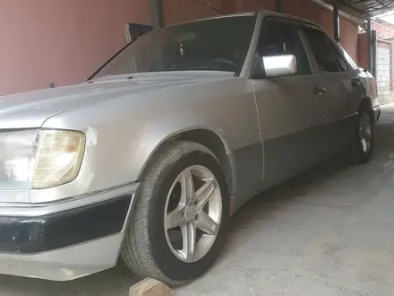 Mercedes-Benz E 200 1992 года за 1 100 000 тг. в Шымкент – фото 7