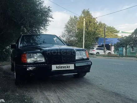 Mercedes-Benz E 220 1994 года за 3 000 000 тг. в Уральск – фото 10