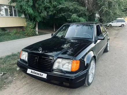 Mercedes-Benz E 220 1994 года за 3 000 000 тг. в Уральск – фото 11