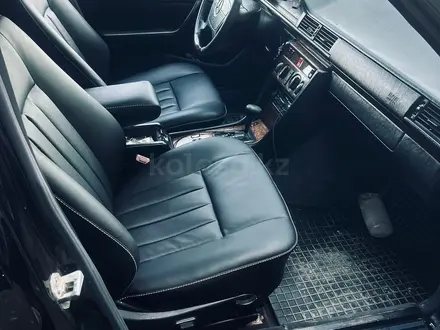 Mercedes-Benz E 220 1994 года за 3 000 000 тг. в Уральск – фото 15
