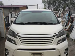Toyota Vellfire, 2012
