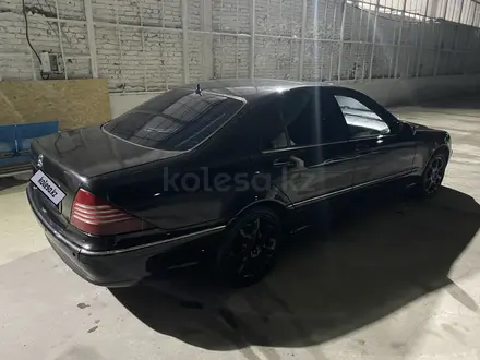 Mercedes-Benz S 500 2000 года за 4 000 000 тг. в Тараз – фото 4