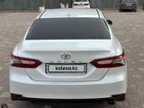 Toyota Camry 2021 года за 16 500 000 тг. в Кызылорда – фото 4