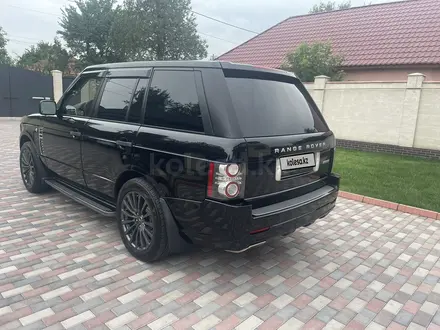 Land Rover Range Rover 2011 года за 16 000 000 тг. в Алматы – фото 17