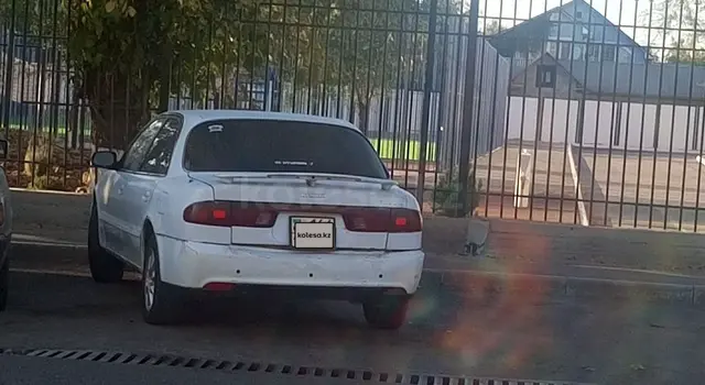 Hyundai Sonata, 1994