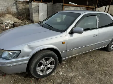 Toyota Camry 1998 года за 2 700 000 тг. в Жаркент – фото 5