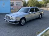 Mercedes-Benz E 230 1990 года за 1 760 000 тг. в Кентау – фото 2