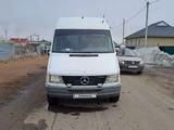 Mercedes-Benz  Sprinter 1998 годаүшін3 200 000 тг. в Астана