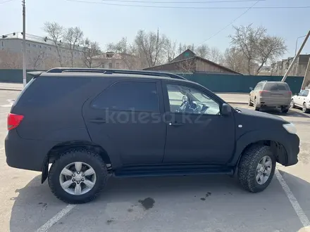 Toyota Fortuner 2005 года за 10 000 000 тг. в Астана – фото 3