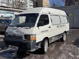 Toyota Hiace 1995 годаfor2 300 000 тг. в Астана