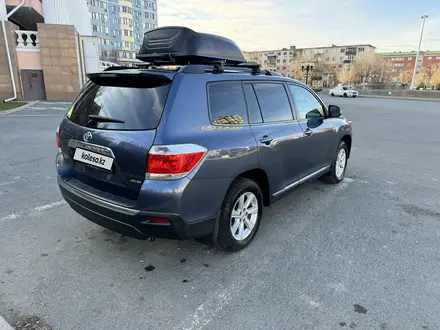 Toyota Highlander 2012 года за 12 000 000 тг. в Атырау – фото 3