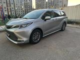 Toyota Sienna 2021 годаүшін17 500 000 тг. в Актау – фото 2