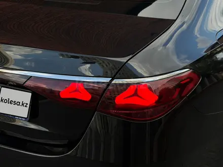 Mercedes-Benz E 300 2024 года за 35 000 000 тг. в Астана – фото 2
