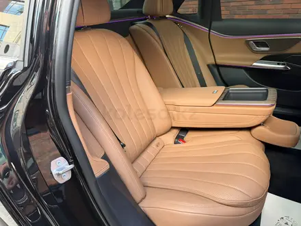 Mercedes-Benz E 300 2024 года за 35 000 000 тг. в Астана – фото 17