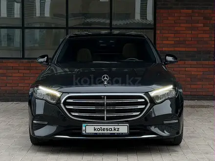 Mercedes-Benz E 300 2024 года за 35 000 000 тг. в Астана