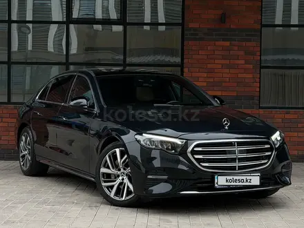 Mercedes-Benz E 300 2024 года за 35 000 000 тг. в Астана – фото 3