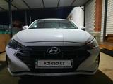 Hyundai Elantra 2020 года за 9 300 000 тг. в Актобе