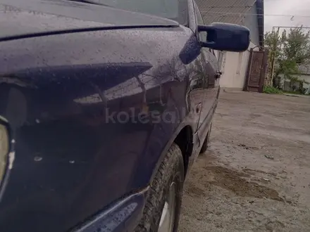 Volkswagen Passat 1995 года за 1 750 000 тг. в Шымкент – фото 4