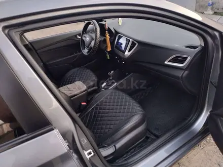 Hyundai Accent 2019 года за 7 200 000 тг. в Актобе – фото 13