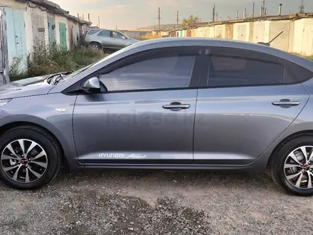 Hyundai Accent 2019 года за 7 200 000 тг. в Актобе – фото 3