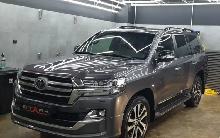 Toyota Land Cruiser 2019 года за 39 900 000 тг. в Астана