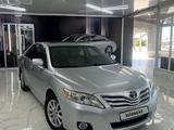 Toyota Camry 2011 годаүшін8 800 000 тг. в Шымкент – фото 2